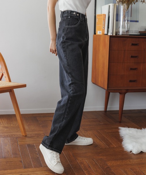 Miniministore（ミニミニストア）の「ウエスト調節ボタン付き ストレートデニム（デニムパンツ・レディース・アイボリー/ブラック・S/M）」の8枚目の写真