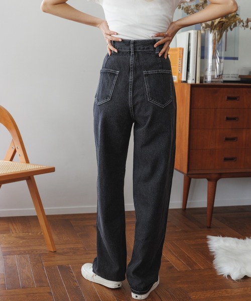 Miniministore（ミニミニストア）の「ウエスト調節ボタン付き ストレートデニム（デニムパンツ・レディース・アイボリー/ブラック・S/M）」の13枚目の写真
