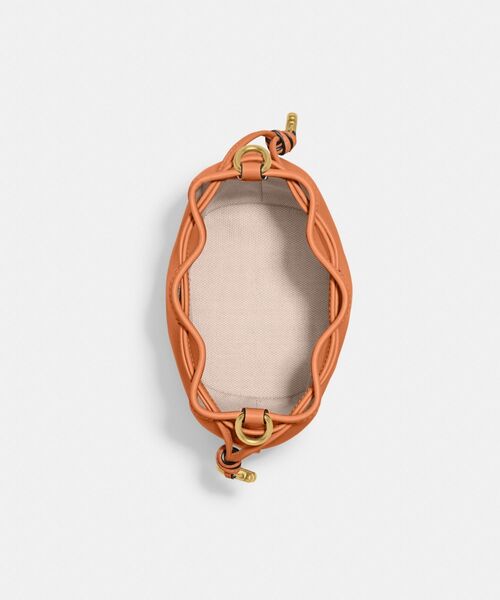 COACH（コーチ）の「カミラ バケット バッグ（ショルダーバッグ）」 - WEAR