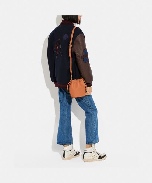 COACH（コーチ）の「カミラ バケット バッグ（ショルダーバッグ）」 - WEAR