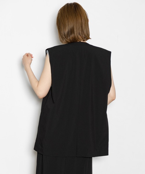 AMERICAN RAG CIE(アメリカンラグシー)の「ノーカラージレ(ベスト・レディース・ブラック/ライトベージュ・FREE)」の18枚目の写真