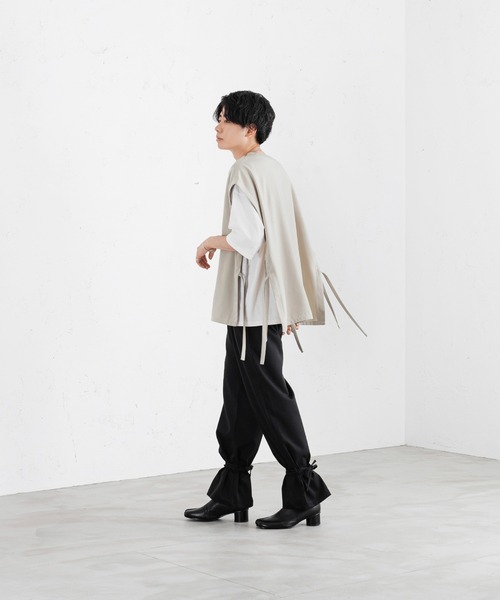 SELLE GLANT(セレグランテ)の「DRAW CODE OPEN VEST/ドローコードオープンベスト(ベスト・メンズ・ブラック/グレイッシュベージュ・MEDIUM/LARGE)」の12枚目の写真