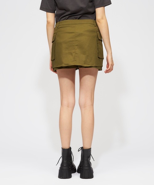 FOREVER 21（フォーエバー トゥエンティーワン）の「ワークローライズミニスカパン（スカート・レディース・ホワイト/グリーン系その他3/ブラック・SMALL/MEDIUM）」の5枚目の写真