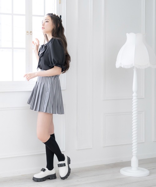 DearMyLoveRose(ディアマイラブローズ)の「トラックソールリボンローファー(ローファー・レディース・ブラック/オフホワイト/クリアブラック・25.5cm/25cm/23.5cm/24cm/23cm/24.5cm/22.5cm)」の4枚目の写真