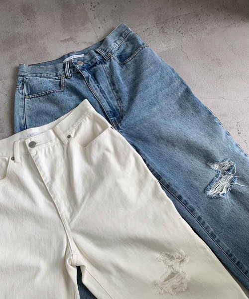 KBF（ケイビーエフ）の「リメイクダメージスリットデニム（デニムパンツ・レディース・ライトブルー/ホワイト・36/38）」の10枚目の写真