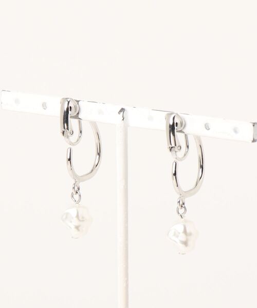 natural couture（ナチュラルクチュール）の「イヤリング（イヤリング・レディース・シルバー/ゴールド・FREE）」の3枚目の写真