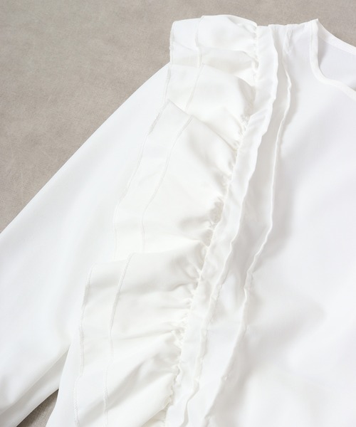 ＆soiree（アンドソワレ）の「&soiree フリルデザインブラウス（シャツ/ブラウス・レディース・ホワイト・F）」の13枚目の写真