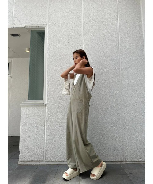 TRUNC（トランクエイティーエイト）の「Relaxed Fit Overalls（サロペット/オーバーオール・レディース・グレイッシュベージュ・FREE）」の11枚目の写真