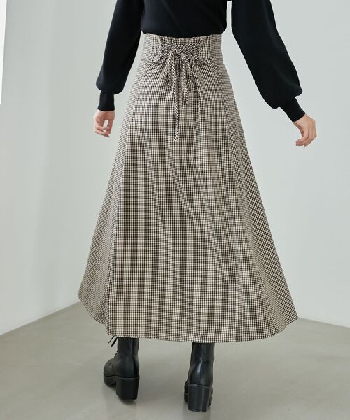 MAJESTIC LEGON(マジェスティックレゴン)の「バックレースアップフレアスカート(スカート・レディース・ホワイト系その他/ブラック系その他2/ブルー系その他4/ピンク系その他2/ブラック/ブラック系その他/ブラウン系その他2/ベージュ系その他2・SMALL/MEDIUM)」の14枚目の写真