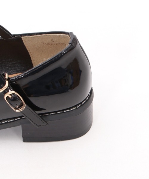 axes femme（アクシーズファム）の「パールビット付ローファー