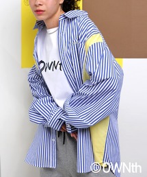 ストライプ柄シャツ
