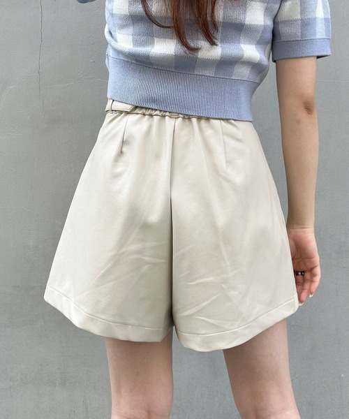 INGNI(イング)の「共ベルト付フェイクレザーキュロット/パンツ(その他パンツ・レディース・アイボリー/ブラック/ブラウン・FREE)」の17枚目の写真