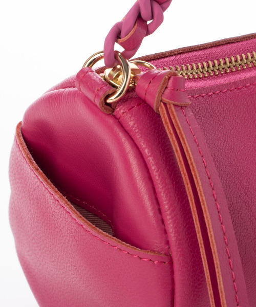 perche（ペルケ）の「ペルケ perche / カラーチェーン筒形2wayショルダー（ショルダーバッグ・レディース・シルバー/グリーン/ゴールド/ピンク/ブラック・FREE）」の18枚目の写真