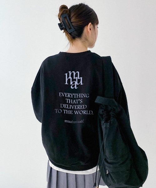 muahmuah(ムーアムーア)の「A'GEM/9 × .kom『muah muah/ムーアムーア』SIGNATURE BACK POINT NAPPING MTM/シグニチャー バックポイント 裏起毛 プルオーバー スウェットシャツ(スウェット・レディース・グレー/ブラック・FREE)」の5枚目の写真
