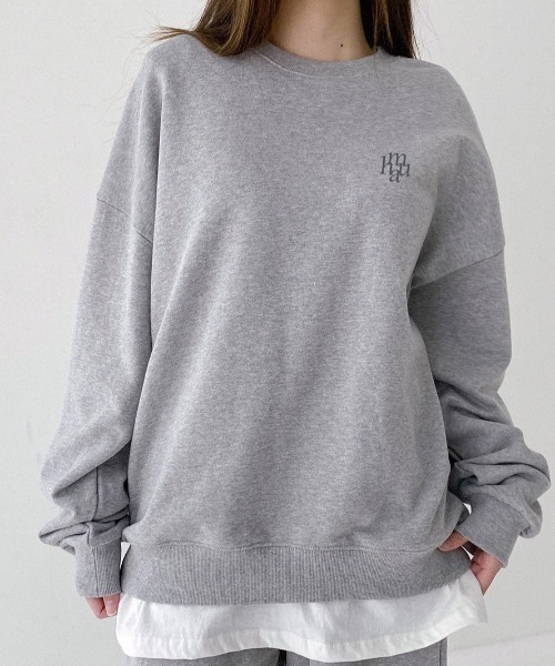 muahmuah(ムーアムーア)の「A'GEM/9 × .kom『muah muah/ムーアムーア』SIGNATURE BACK POINT NAPPING MTM/シグニチャー バックポイント 裏起毛 プルオーバー スウェットシャツ(スウェット・レディース・グレー/ブラック・FREE)」の8枚目の写真