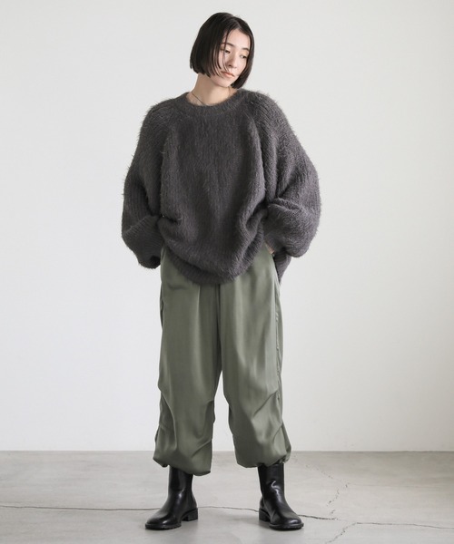 select MOCA(セレクトモカ)の「フェザーバックスリットオーバーニット(ニット/セーター・レディース・カーキオリーブ/グレー/チャコールグレー・FREE)」の12枚目の写真