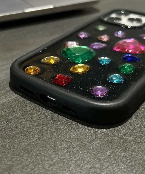BARELY BLUE（ベアリーブルー）の「【 BARELY BLUE / ベアリーブルー 】キラキラ ストーン ブライト iPhone ケース/12.12pro,13,13pro,14,14pro（スマホケース/カバー・レディース・ブラック系・C/B/D/E/A/F）」の4枚目の写真