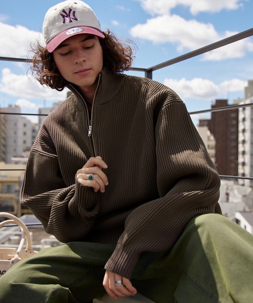 BARK MANHATTAN（バークマンハッタン）の「ビッグシルエット 畔編み ハーフジップニット（ニット/セーター・メンズ・ネイビー/グレイッシュベージュ/アイボリー/ダークグリーン/ブラック/モカ/グレー・M/L）」の5枚目の写真