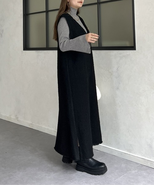 prose verse（プロズヴェール）の「Vネックツイードフリンジジャンスカ（ジャンパースカート・レディース・ブラック/グレー・MEDIUM）」の6枚目の写真