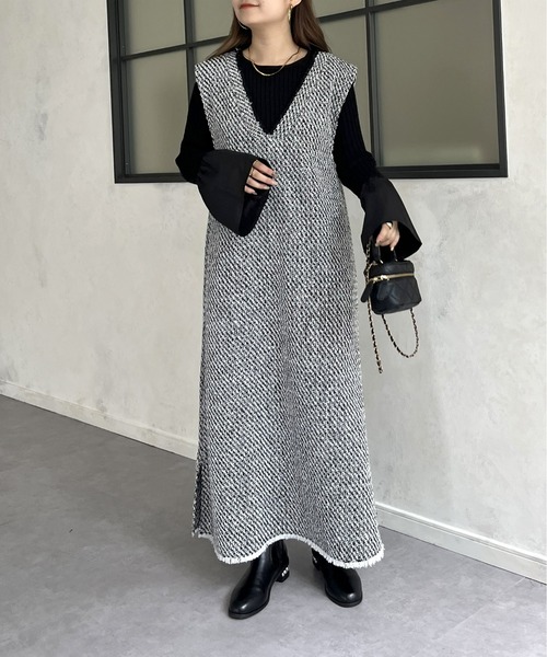 prose verse（プロズヴェール）の「Vネックツイードフリンジジャンスカ（ジャンパースカート・レディース・ブラック/グレー・MEDIUM）」の12枚目の写真