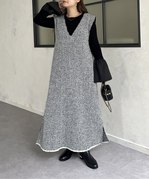 prose verse（プロズヴェール）の「Vネックツイードフリンジジャンスカ（ジャンパースカート・レディース・ブラック/グレー・MEDIUM）」の17枚目の写真