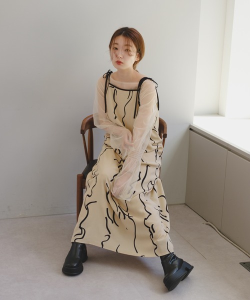 Kastane(カスタネ)の「ウェーブ柄パイピングワンピース(ワンピース・レディース・アイボリー/ブラック・FREE)」の10枚目の写真