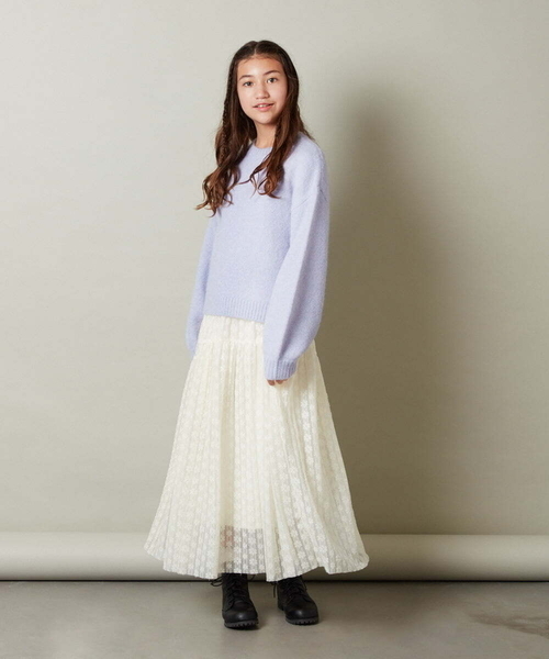 a.v.v（アーヴェヴェ）の「[100-130]ショート丈ふわもちニット（ニット/セーター・キッズ・ライトパープル/アイボリー・120/110/100/130）」の16枚目の写真