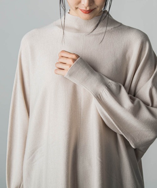 LAUTREAMONT(ロートレアモン)の「【WEB限定】≪洗えるニット/Lサイズあり≫すっきりハイネックニット(ニット/セーター・レディース・ネイビー/チャコールグレー/ベージュ/グリーン/オフホワイト/ブラック・11号/9号)」の11枚目の写真