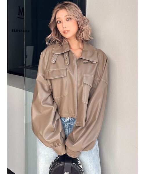 GYDA(ジェイダ)の「フェイクレザースタンドカラーショートジャケット(ライダースジャケット・レディース・オフホワイト/ブラック/ベージュ・FREE)」の19枚目の写真