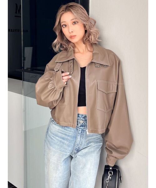 GYDA(ジェイダ)の「フェイクレザースタンドカラーショートジャケット(ライダースジャケット・レディース・オフホワイト/ブラック/ベージュ・FREE)」の20枚目の写真