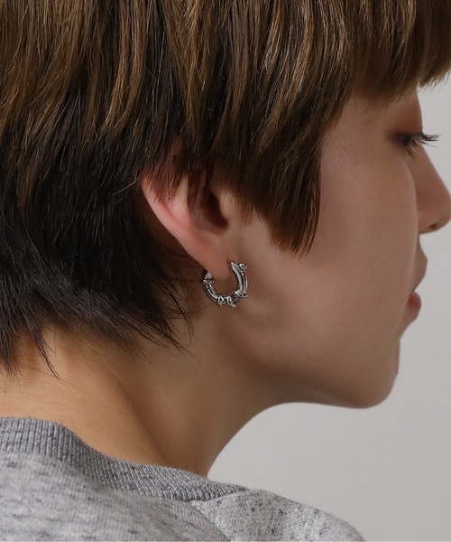emesuelee(エメスーリー)の「変形フープピアス(ピアス(両耳用)・レディース・ゴールド/シルバー・フリー)」の6枚目の写真