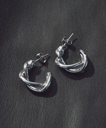 ツイストピアス