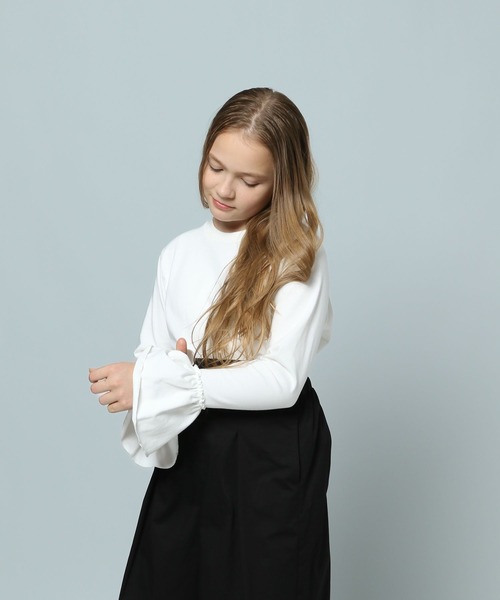 LOWRYS FARM(ローリーズファーム)の「フレアスリーブカットロングスリーブ 107771(Tシャツ/カットソー・キッズ・ホワイト/ブラック/その他・150cm/160cm)」の8枚目の写真
