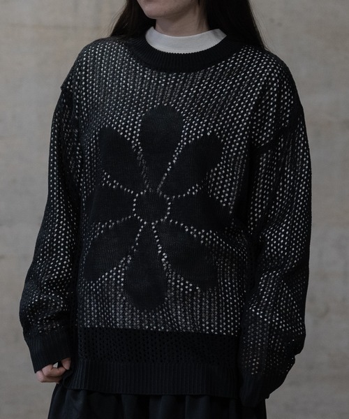 JOHN'S CLOSET(ジョンズクローゼット)の「【13】フラワーモチーフ メッシュニット(ニット/セーター・メンズ・サックスブルー/ブラック/オフホワイト・MEDIUM/LARGE)」の3枚目の写真