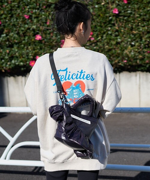 FREAK'S STORE（フリークスストア）の「BROWN THEATRE PRODUCTS × FREAK'S STORE/ブラウン 別注 2WAY パフフリル ショルダーバッグ（ショルダーバッグ・レディース・ブラック/ナチュラル・ONE SIZE）」の12枚目の写真