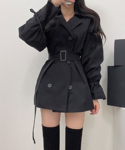 VIVID LADY(ビビッドレディー)の「ハーフダブルボタンストリングバルーン袖トレンチコート(トレンチコート・レディース・ベージュ/ブラック・FREE)」の1枚目の写真