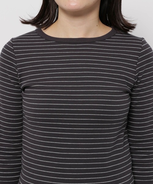 niko and...（ニコアンド）の「袖ボタンボーダーリブプルオーバー（Tシャツ/カットソー・レディース・ネイビー/アイボリー/ブラック・MEDIUM/LARGE）」の15枚目の写真