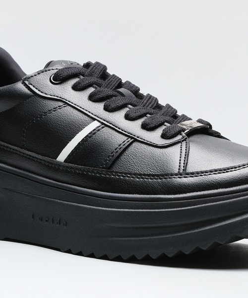 Lucida（ルシーダ）の「Rotanev/軽量厚底スニーカー（スニーカー・レディース・ベージュ/ホワイト/ライトブルー/ホワイト×ブラック/グレー/ピンク/ブラック/アイボリー/シルバー・35/36/37/38/39/40）」の14枚目の写真