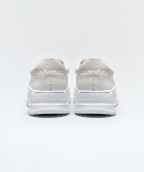 Lucida（ルシーダ）の「Rotanev/軽量厚底スニーカー（スニーカー・レディース・ベージュ/ホワイト/ライトブルー/ホワイト×ブラック/グレー/ピンク/ブラック/アイボリー/シルバー・35/36/37/38/39/40）」の21枚目の写真