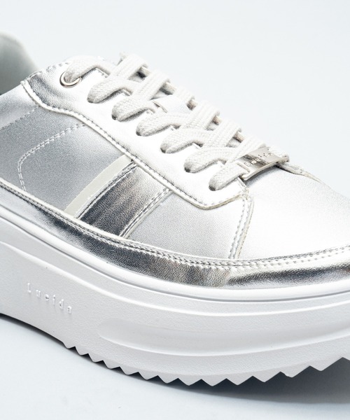 Lucida（ルシーダ）の「Rotanev/軽量厚底スニーカー（スニーカー・レディース・ベージュ/ホワイト/ライトブルー/ホワイト×ブラック/グレー/ピンク/ブラック/アイボリー/シルバー・35/36/37/38/39/40）」の20枚目の写真