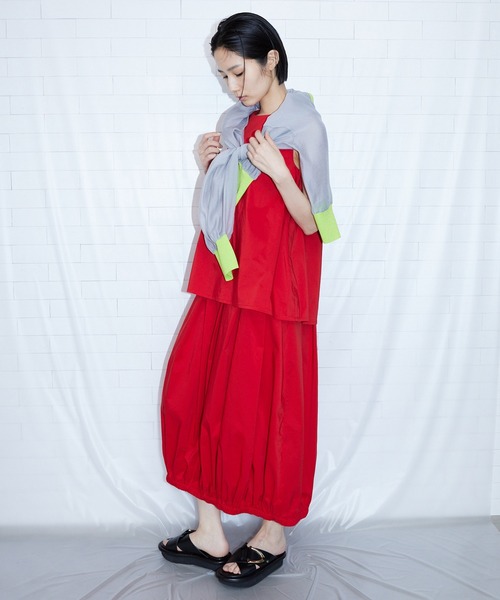 MARECHAL TERRE(マルシャルテル)の「レイヤードワンピース(ワンピース・レディース・ブラック/レッド/グリーン/ベージュ・MEDIUM)」の4枚目の写真