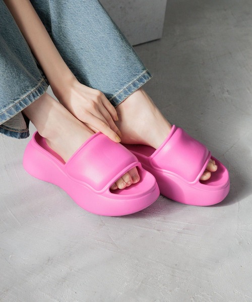 LOWRYS FARM（ローリーズファーム）の「ＥＶＡサンダル 102534（サンダル・レディース・アイボリー/ピンク/ブラック・MEDIUM/LARGE）」の14枚目の写真