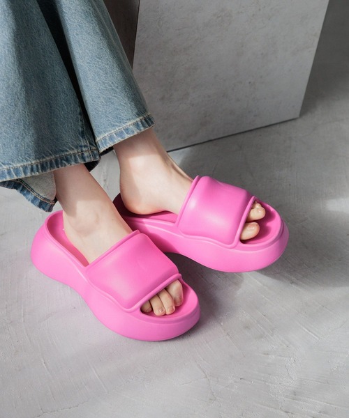 LOWRYS FARM（ローリーズファーム）の「ＥＶＡサンダル 102534（サンダル・レディース・アイボリー/ピンク/ブラック・MEDIUM/LARGE）」の15枚目の写真