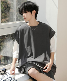 【neos】ルーズシルエット ベスト レイヤード サイドスリット アンサンブル Tシャツ