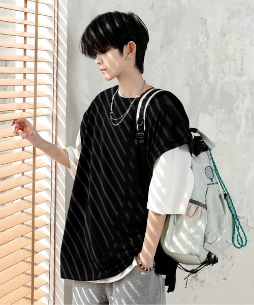 neos（ネオス）の「【neos】ルーズシルエット ベスト レイヤード サイドスリット アンサンブル Tシャツ（Tシャツ/カットソー・メンズ・ブラック/チャコールグレー/ブルー/ブラウン/グリーン・MEDIUM/LARGE）」の2枚目の写真