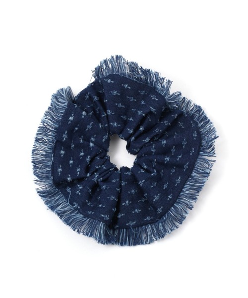 niko and...（ニコアンド）の「デニムフリンジシュシュ（シュシュ・レディース・ネイビー/ライトブルー/ブルー・0）」の4枚目の写真