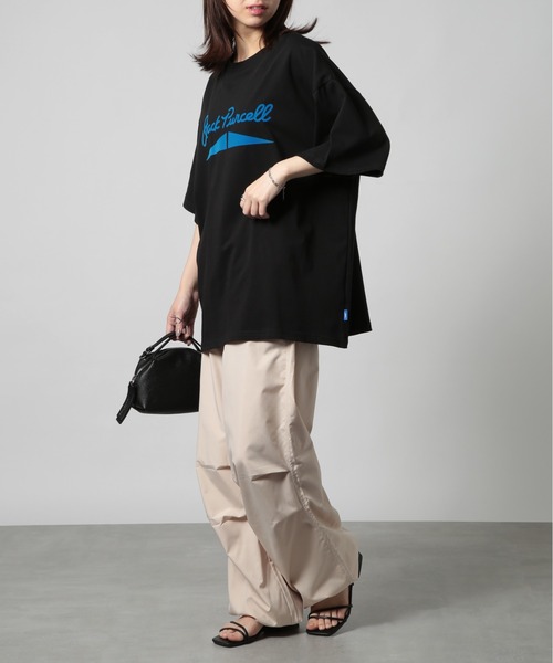 CONVERSE（コンバース）の「【CONVERSE】天竺チャックテイラーグラフィック半袖Tee 4222-4800（Tシャツ/カットソー・メンズ・ライトグレー系3/ブラック系その他2/ライトグレー/ブラック系その他3/ホワイト/ライトグレー系2/ブラック/ホワイト系その他3/ホワイト系その他2・L/M/S）」の20枚目の写真
