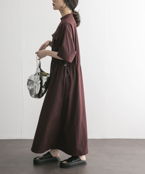 KBF(ケイビーエフ)の「ポケットディティールウエストドロストワンピース(ワンピース・レディース・ブラック/ブルー/ボルドー・ONE)」の10枚目の写真