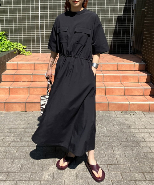 KBF(ケイビーエフ)の「ポケットディティールウエストドロストワンピース(ワンピース・レディース・ブラック/ブルー/ボルドー・ONE)」の14枚目の写真