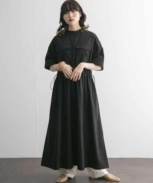 KBF(ケイビーエフ)の「ポケットディティールウエストドロストワンピース(ワンピース・レディース・ブラック/ブルー/ボルドー・ONE)」の21枚目の写真